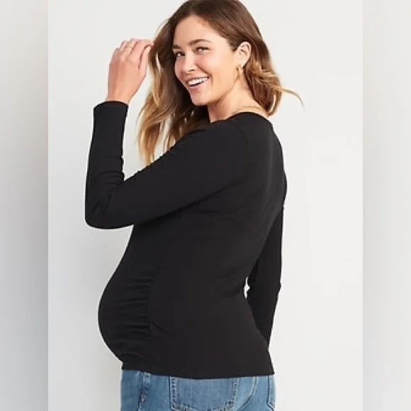 Old Navy Maternity Charcoal Long Sleeve V-Neck Top - Picture 5 of 5